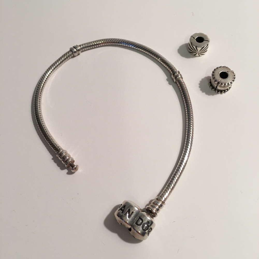 Pandora bracelet with 2 spacers